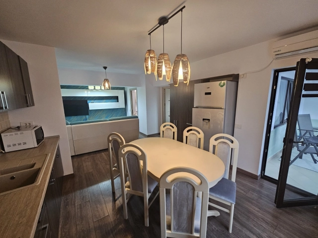 Apartament 3 camere - Tatarasi