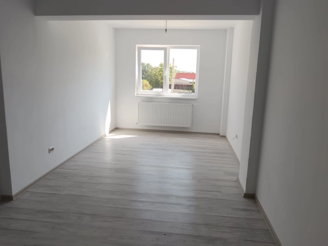 Apartament 3 camere - Valea Lupului