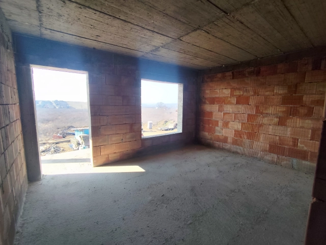 Apartament 4 camere - Visani
