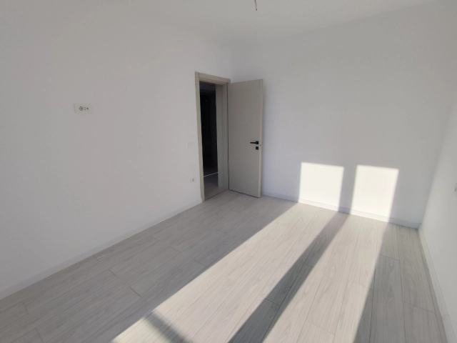 Apartament 4 camere - Popas Pacurari