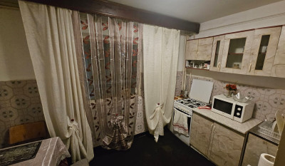 Apartament de vanzare, 3 camere Nicolina 160737