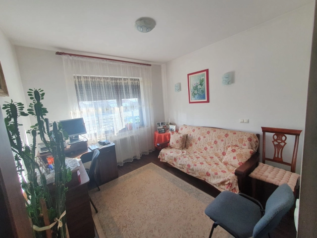 Apartament 5 camere - Popas Pacurari
