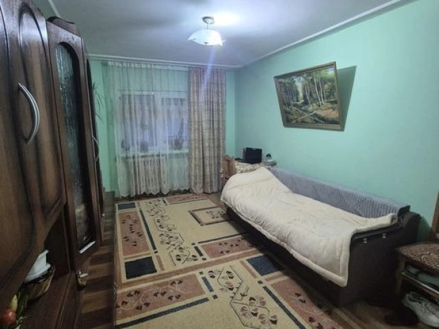 Apartament 3 camere - Podul de Fier