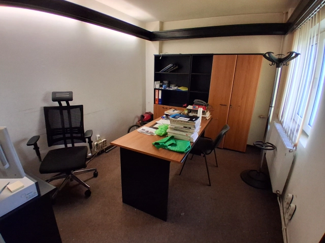 Apartament 4 camere - Pacurari