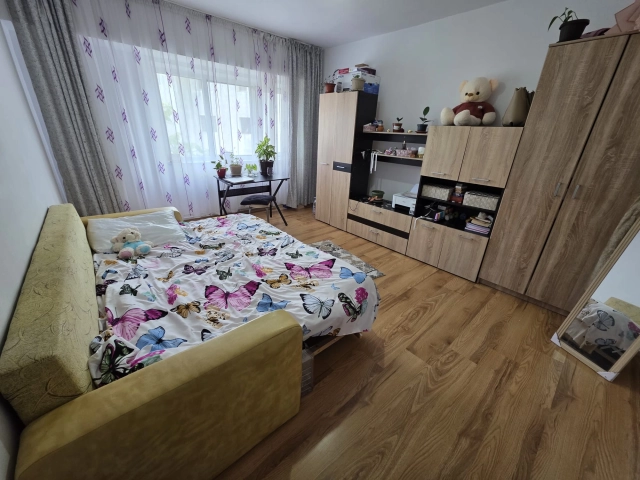Apartament 3 camere - Dacia