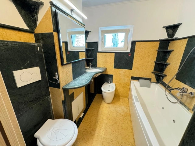 Apartament 4 camere - Mircea cel Batran