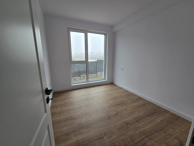 Apartament 3 camere - Rediu