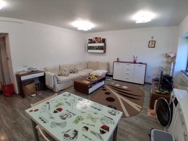 Apartament 3 camere - Pacurari
