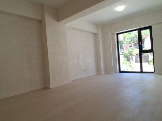 Apartament 3 camere - Pacurari