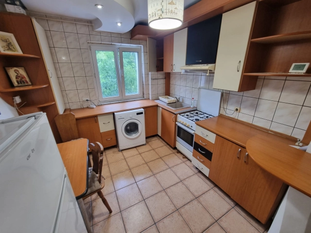 Apartament 4 camere - Tatarasi