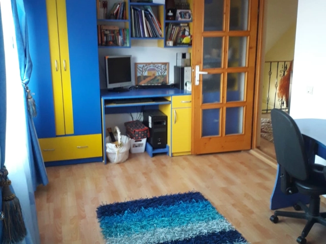 Apartament 4 camere - Bucium