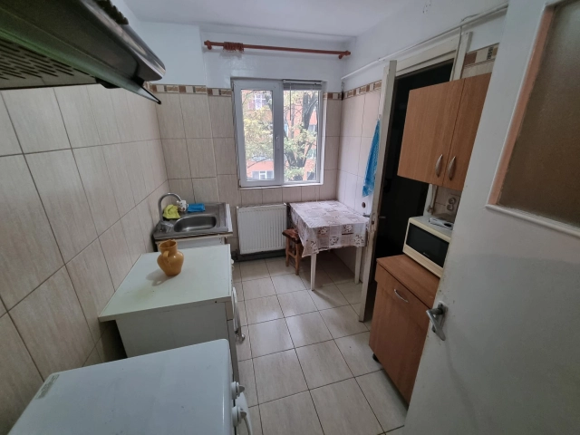 Apartament 3 camere - Tatarasi
