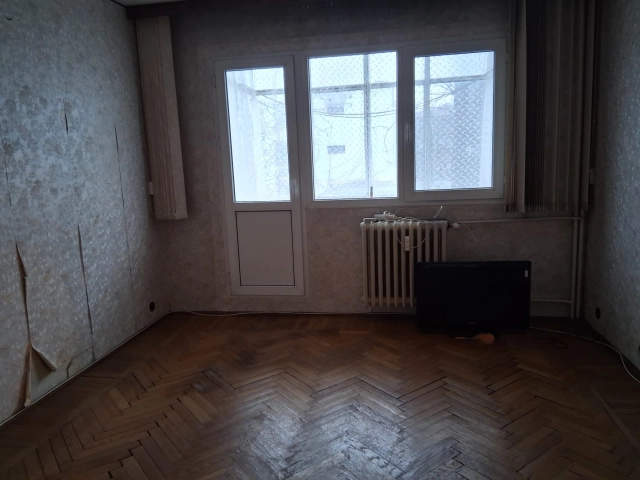 Apartament 3 camere - Podu Ros