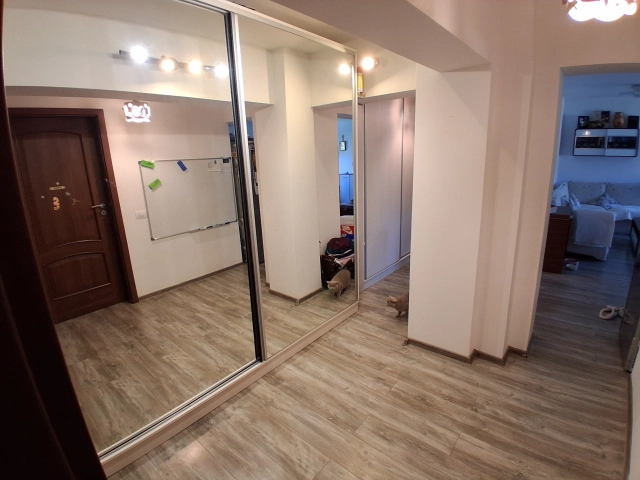 Apartament 3 camere - Pacurari