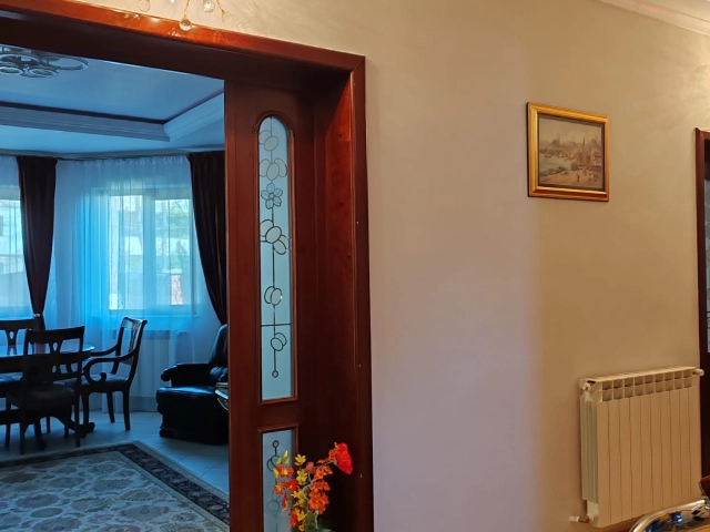 Apartament 5 camere - Tatarasi