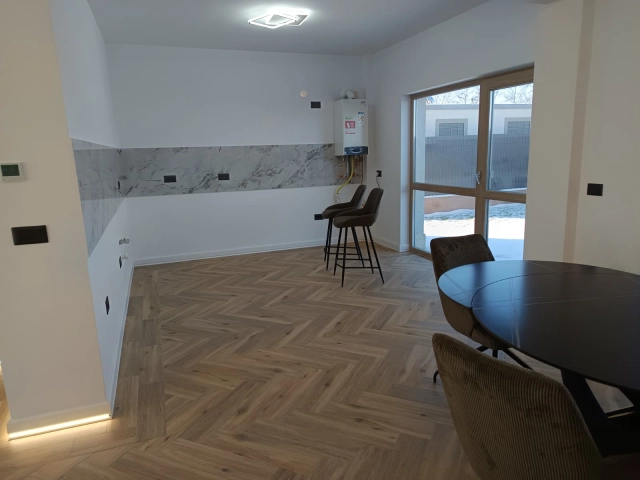 Apartament 4 camere - Valea Lupului