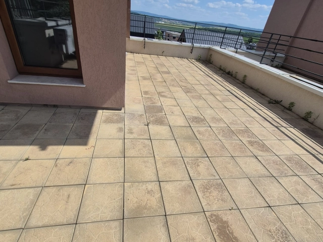 Apartament 4 camere - Miroslava