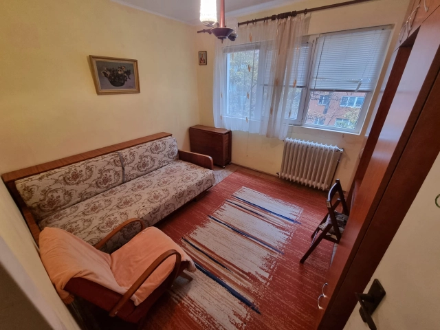 Apartament 3 camere - Tatarasi