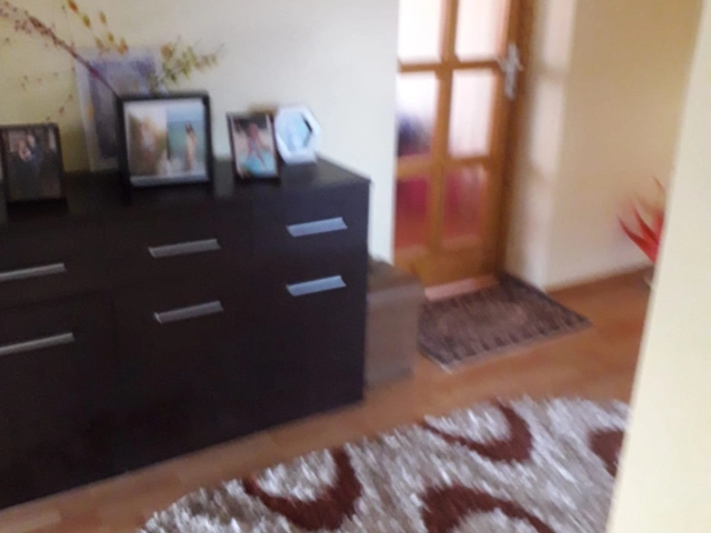 Apartament 4 camere - Bucium