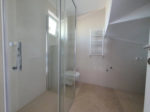 Apartament 4 camere - Visani