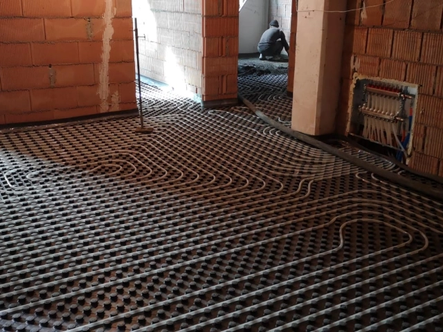 Apartament 4 camere - Alexandru cel Bun