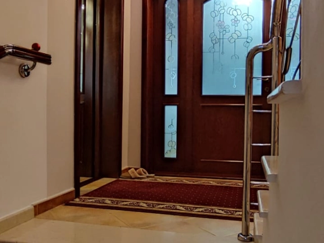 Apartament 5 camere - Tatarasi