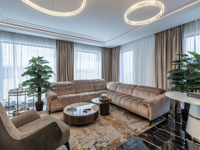 Apartament 6 camere - Podu Ros