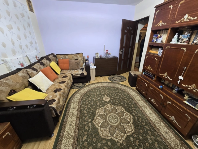 Apartament 5 camere - Baza 3