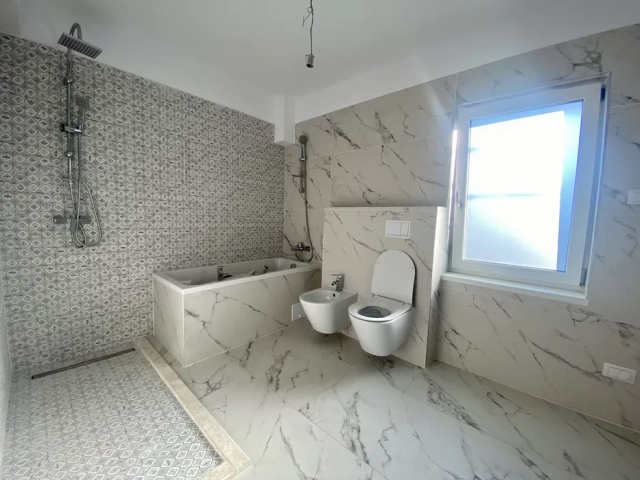 Apartament 5 camere - Popas Pacurari