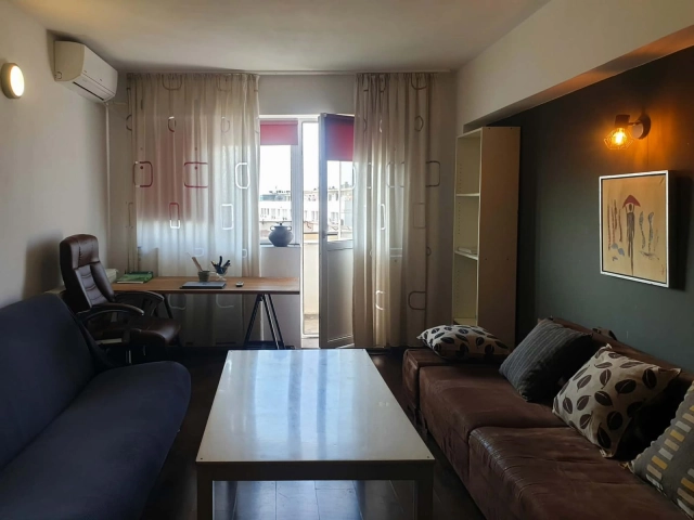 Apartament 2 camere - Centru