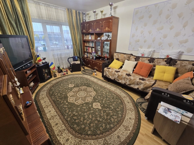 Apartament 5 camere - Baza 3