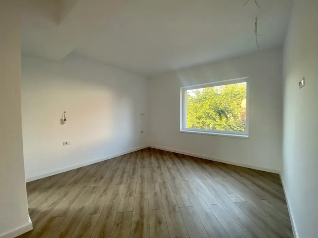 Apartament 5 camere - Popas Pacurari