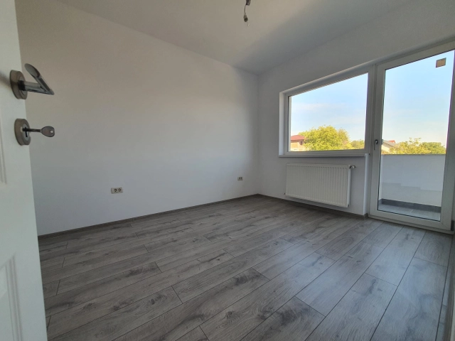 Apartament 4 camere - Visani