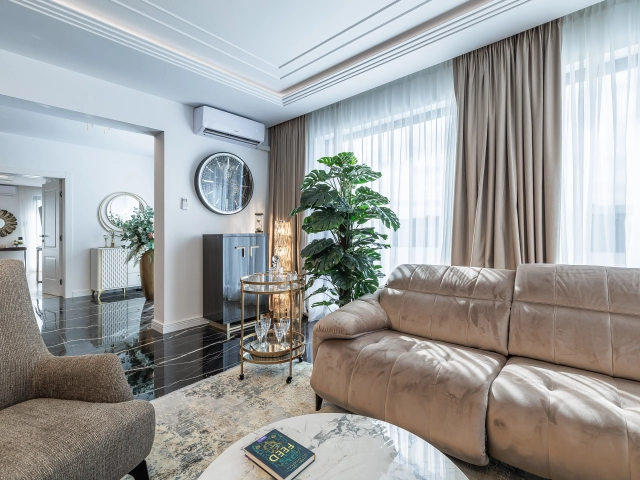 Apartament 6 camere - Podu Ros