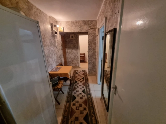 Apartament 3 camere - Tatarasi