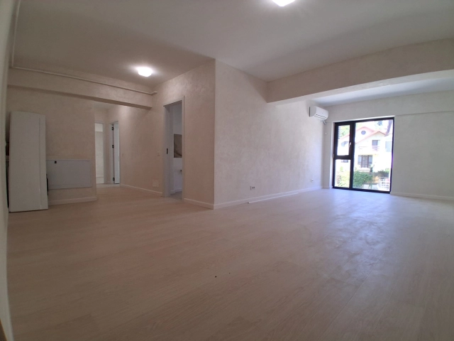 Apartament 3 camere - Pacurari