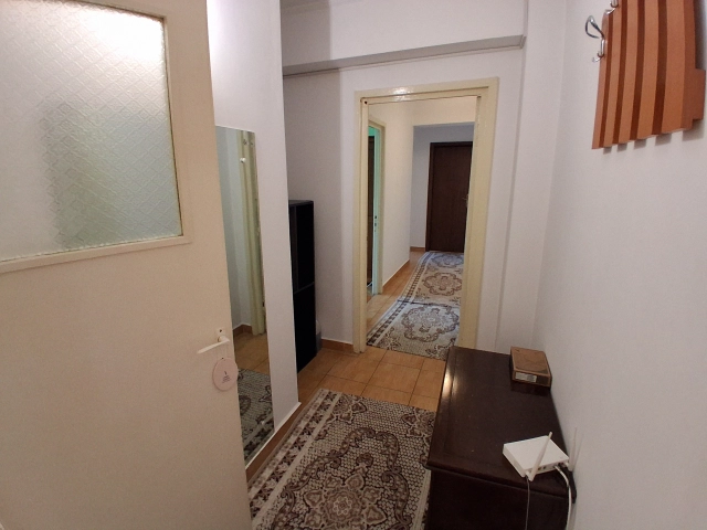 Apartament 3 camere - Centru Civic