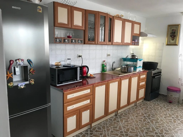 Apartament 5 camere - Miroslava