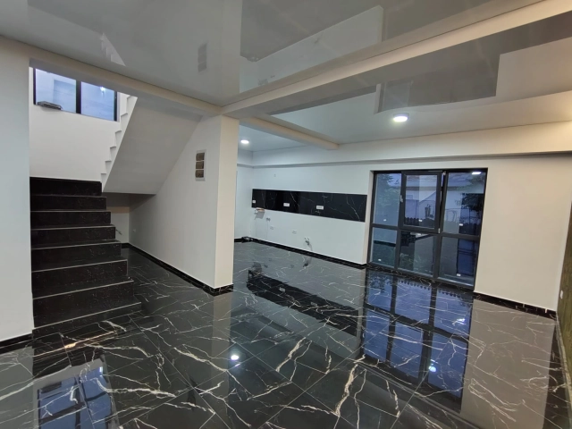 Apartament 4 camere - Popas Pacurari