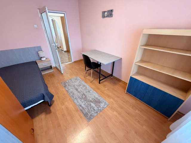 Apartament 4 camere - Pacurari