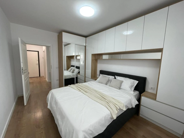 Apartament 3 camere - Dacia