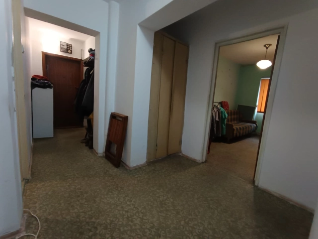 Apartament 3 camere - Centru