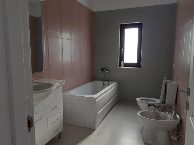 Apartament 4 camere - Valea Lupului
