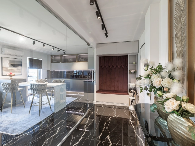 Apartament 6 camere - Podu Ros