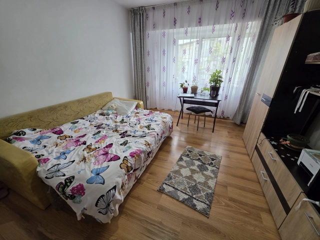 Apartament 3 camere - Dacia