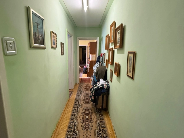 Apartament 3 camere - Podu Ros