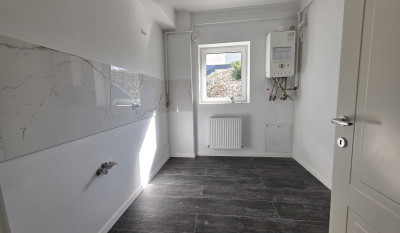 Apartament de vanzare o camera Bucium 130160