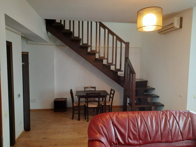 Apartament 3 camere - Centru
