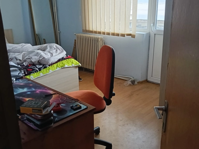 Apartament 3 camere - Centru
