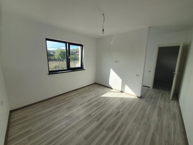 Apartament 4 camere - Valea Lupului